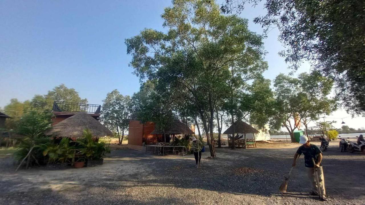 La Plage De Kampot By Lee & Hap Guest House المظهر الخارجي الصورة