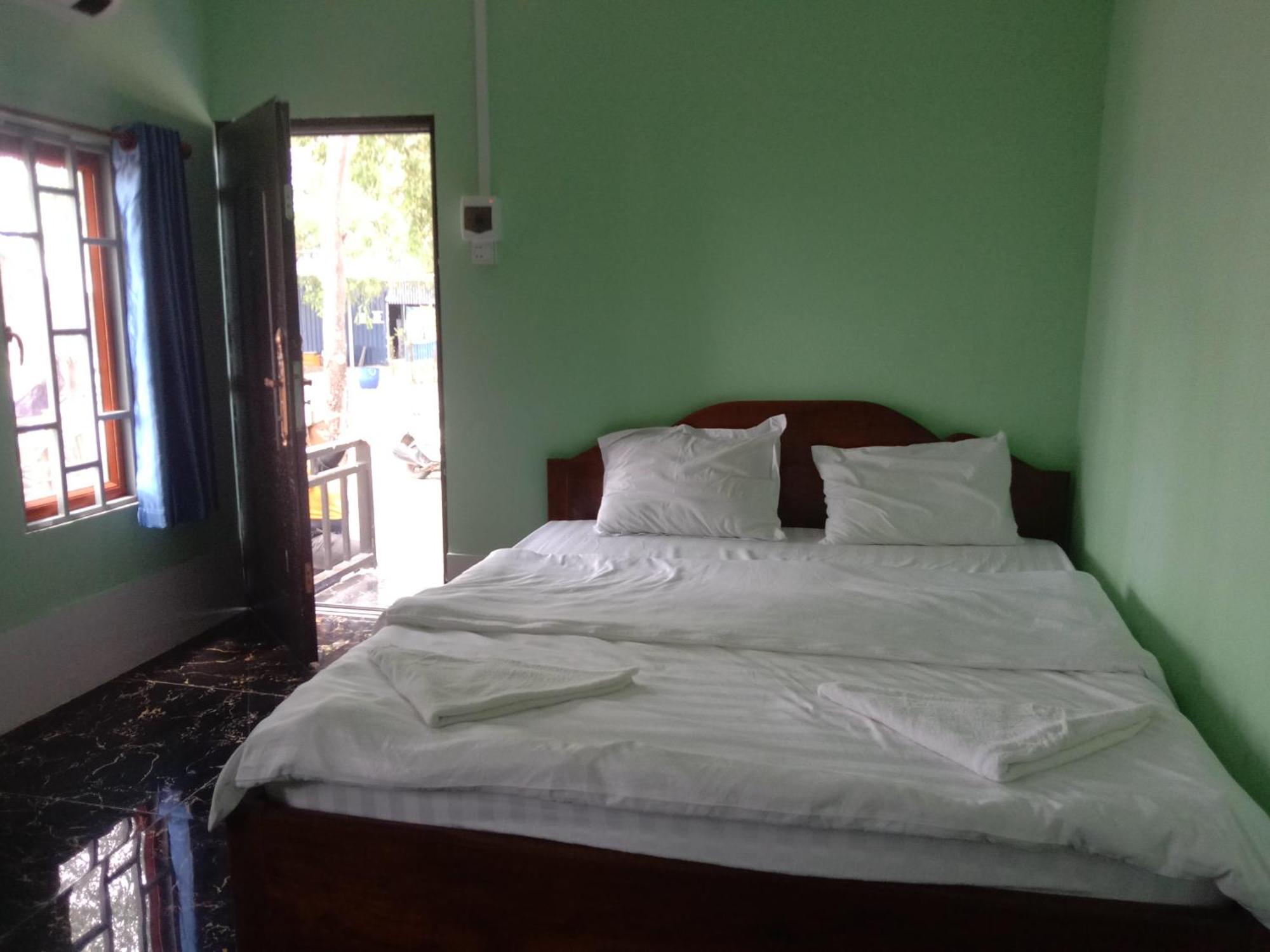 La Plage De Kampot By Lee & Hap Guest House الغرفة الصورة